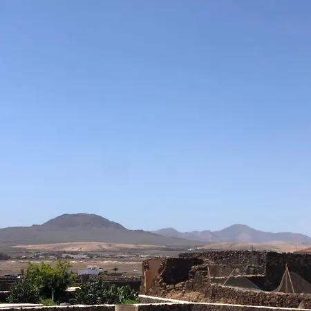 Calderón Hondo Lajares